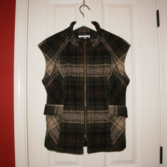 CABI #611 All Tied Up Green Plaid Tweed Vest sz M - Picture 4 of 7